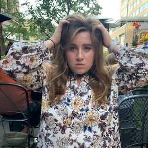 Meet your Posher, Claire